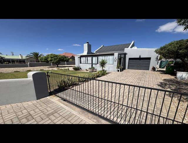 3 BEDROOM HOUSE FOR SALE IN SANDY POINT